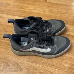 VANS Ultrarange Exo Se Pewter/Travertine Shoes Men’s 7 Women’s 8.5